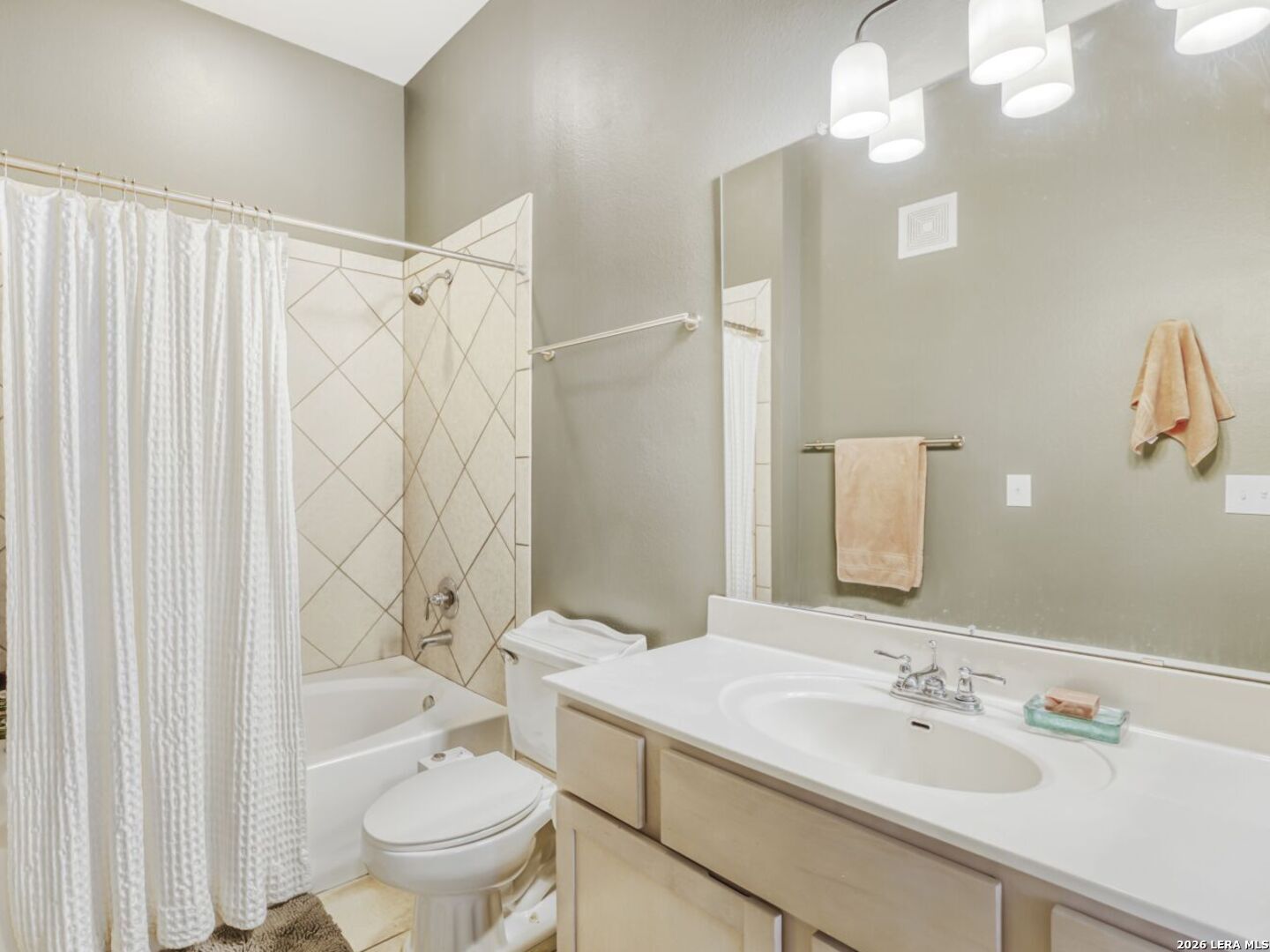 415 Santa Clara San Antonio TX 78210