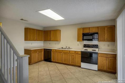 7931 Pecan Heights San Antonio TX 78244