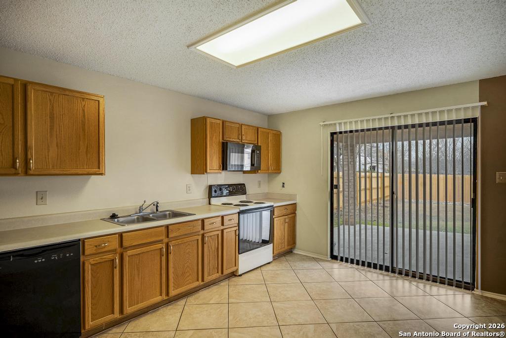 7931 Pecan Heights San Antonio TX 78244