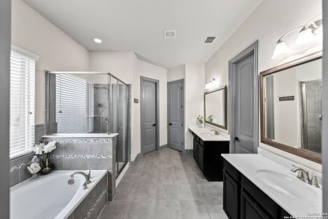 8418 Mystic Chase Boerne TX 78015