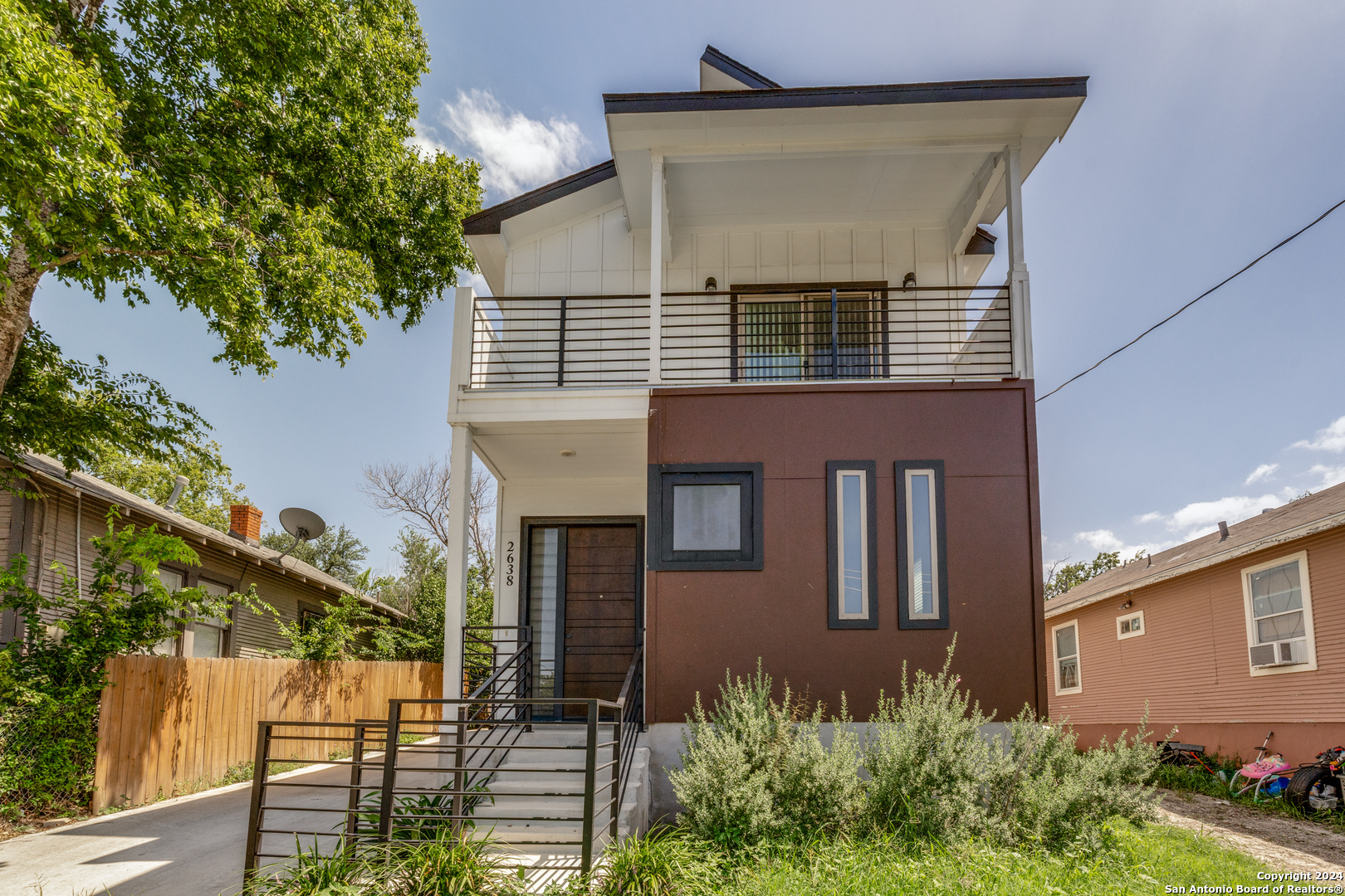 2638 E Commerce Street San Antonio TX 78203