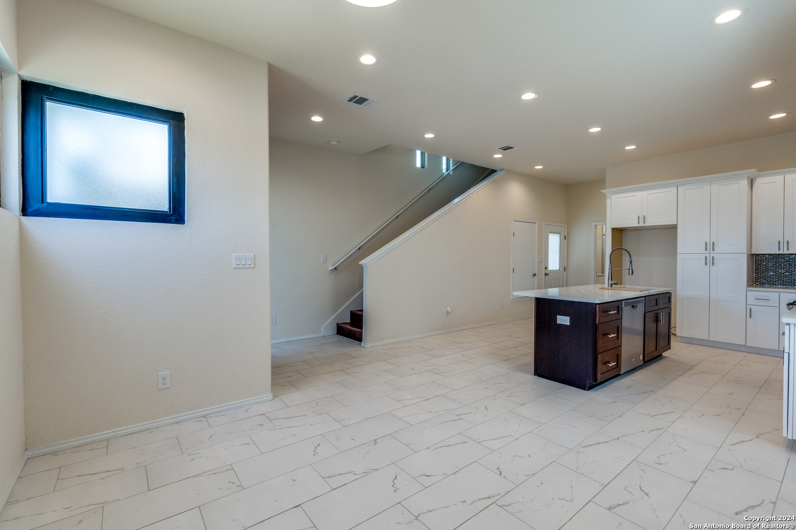 2638 E Commerce Street San Antonio TX 78203