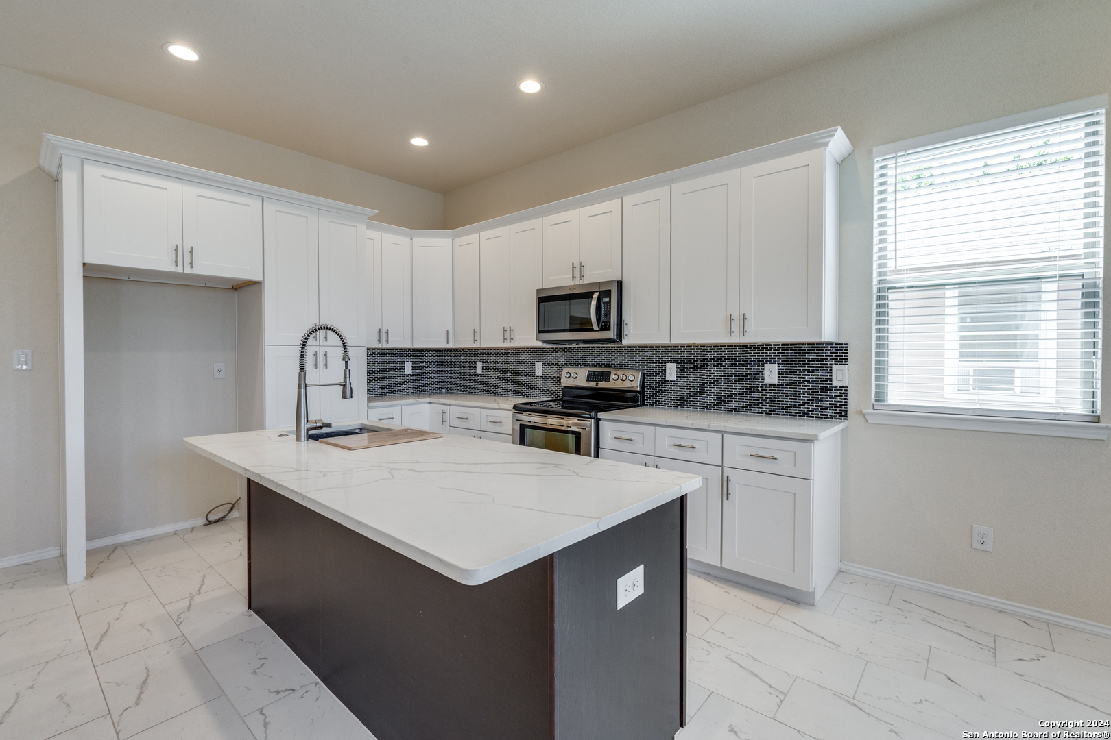 2638 E Commerce Street San Antonio TX 78203