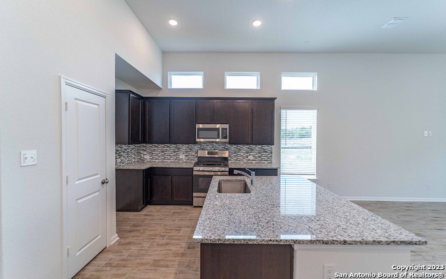 4877 Knox View Schertz TX 78108