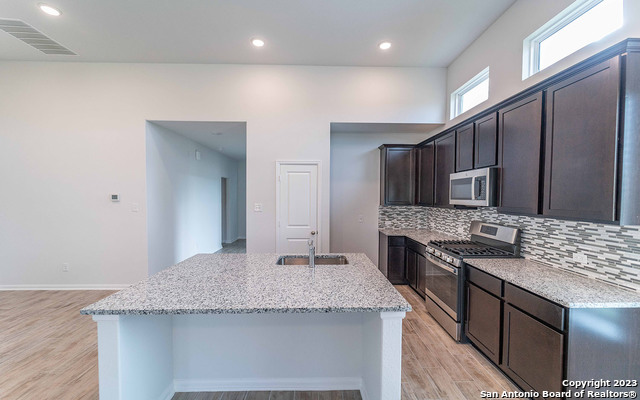 4877 Knox View Schertz TX 78108