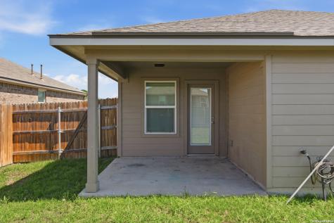 1328 Almond Creek Seguin TX 78155
