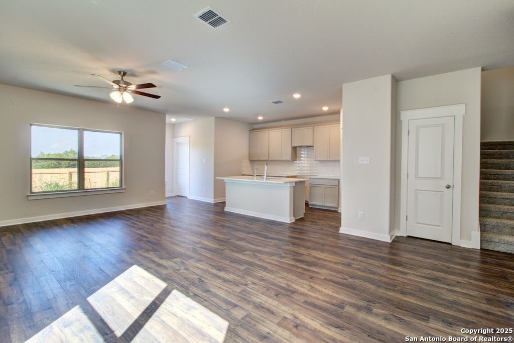 11164 Gaillardia Valley Converse TX 78109