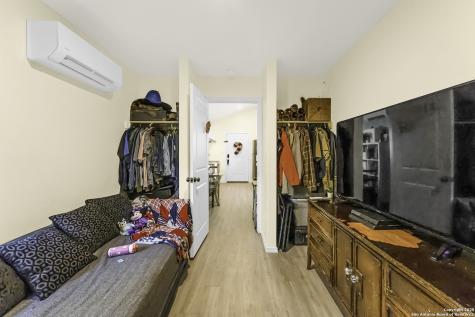 7184 Elm San Antonio TX 78244