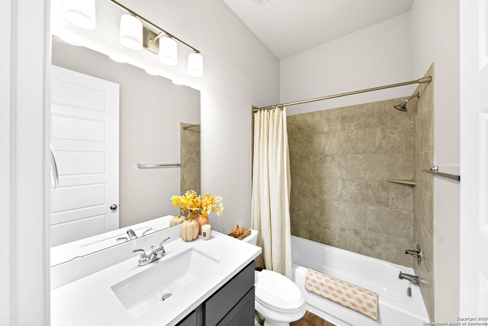 306 Navarro Boerne TX 78006