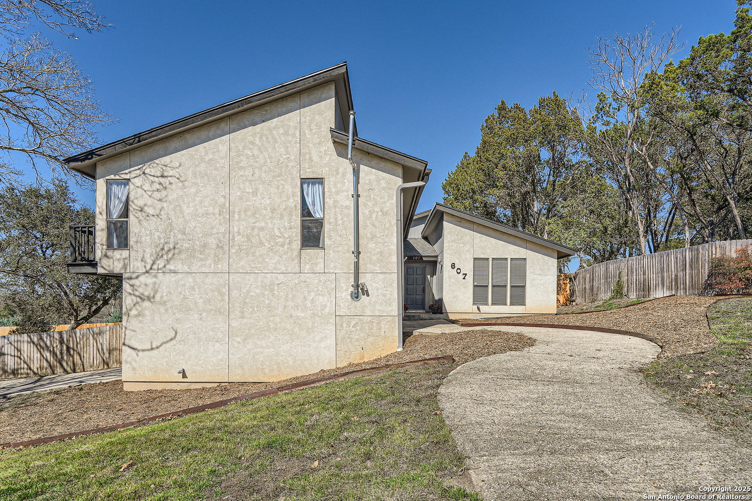 607 Morning Hill Street San Antonio TX 78232