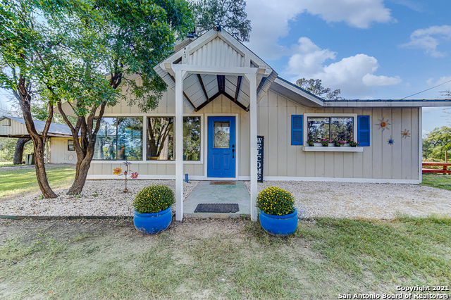 872 Whispering Winds Road Bandera TX 78003