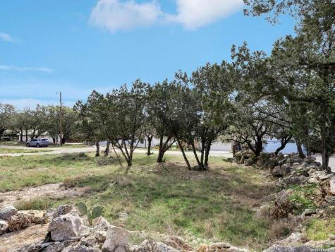 127 Cedar Tree Lane Canyon Lake TX 78133