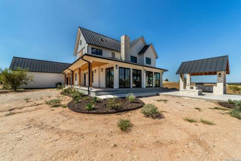 324 Klenin Place Fredericksburg TX 78624