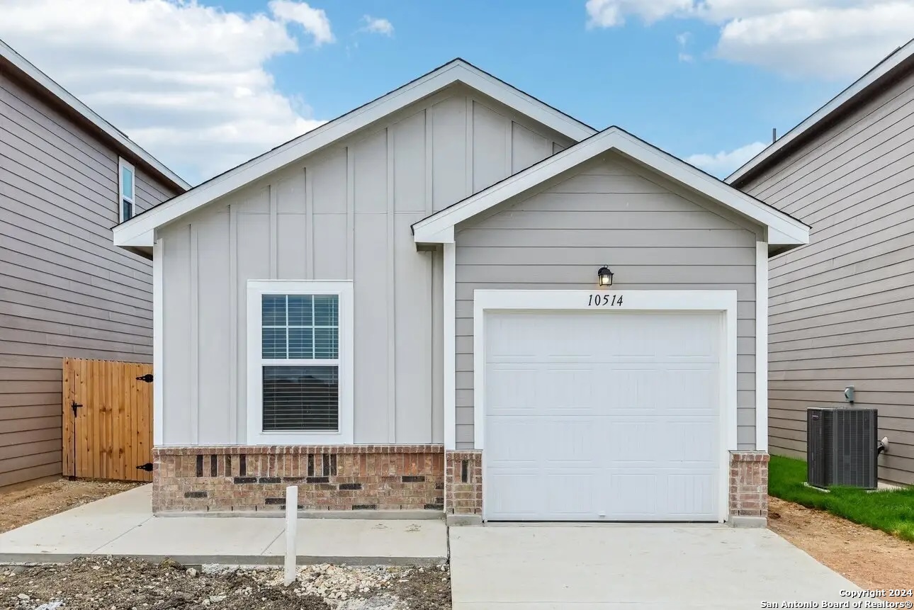10624 Tufted Court Adkins TX 78101