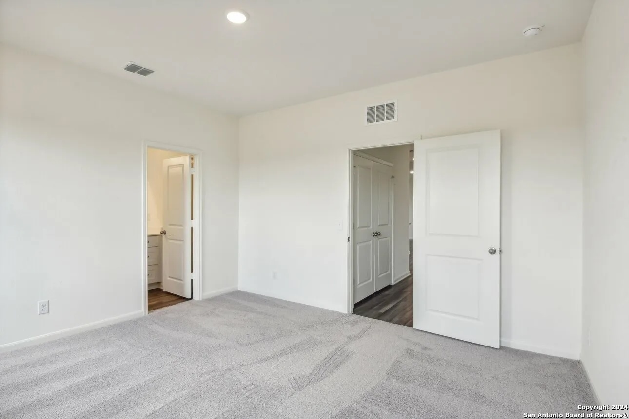10624 Tufted Court Adkins TX 78101