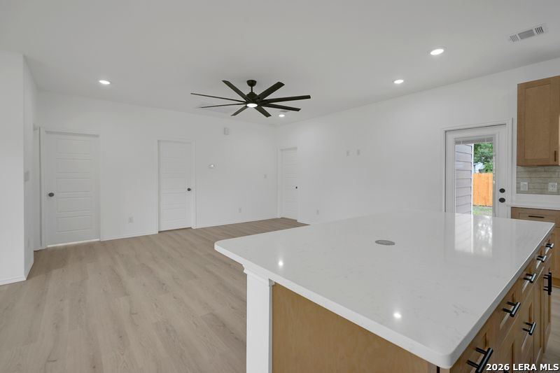 3514 Woodville San Antonio TX 78223