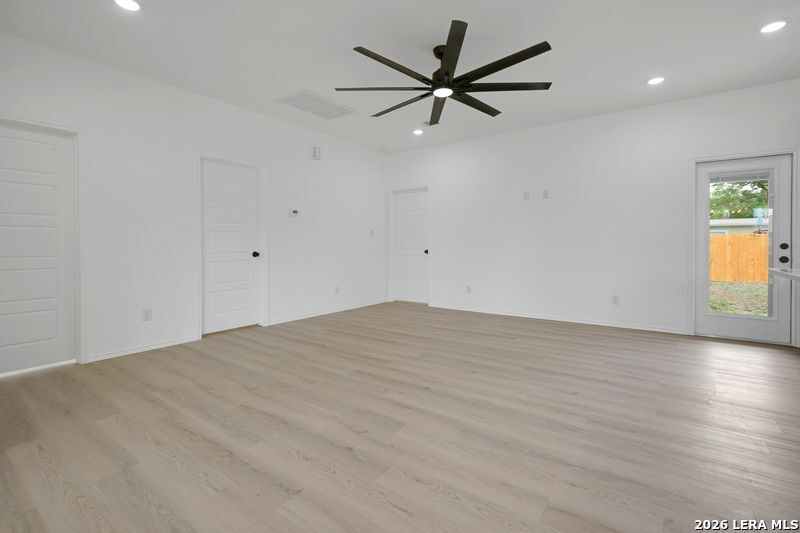3514 Woodville San Antonio TX 78223
