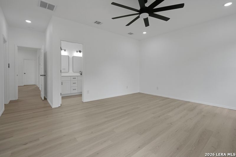 3514 Woodville San Antonio TX 78223