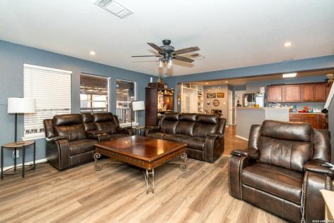 10126 Cedarcliff San Antonio TX 78245