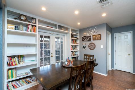 10126 Cedarcliff San Antonio TX 78245
