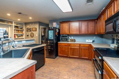 10126 Cedarcliff San Antonio TX 78245