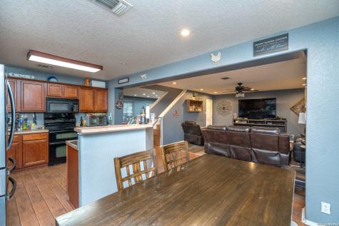 10126 Cedarcliff San Antonio TX 78245