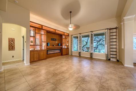 25606 Poerner Trail San Antonio TX 78261