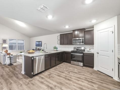 9915 Kalm Brome San Antonio TX 78254