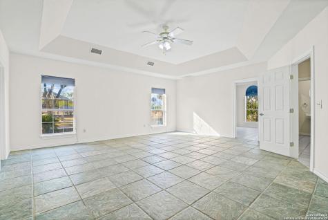 5280 Smith Road Von Ormy TX 78073