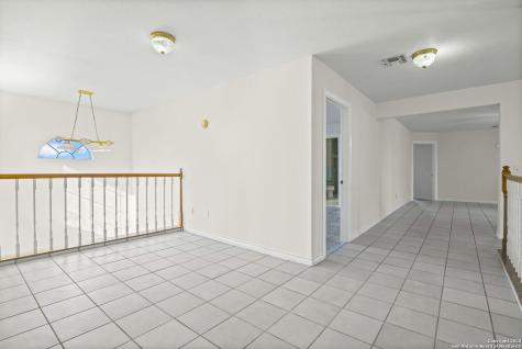 5280 Smith Road Von Ormy TX 78073