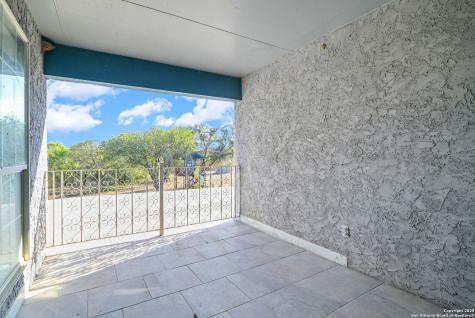 5280 Smith Road Von Ormy TX 78073