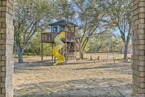5280 Smith Road Von Ormy TX 78073