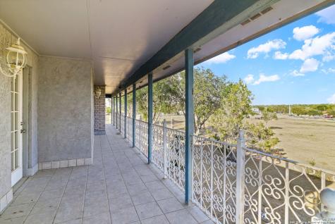 5280 Smith Road Von Ormy TX 78073