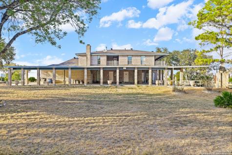 5280 Smith Road Von Ormy TX 78073