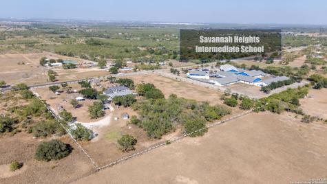5280 Smith Road Von Ormy TX 78073