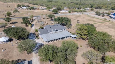 5280 Smith Road Von Ormy TX 78073