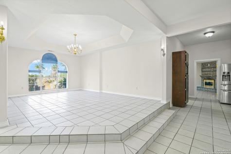 5280 Smith Road Von Ormy TX 78073