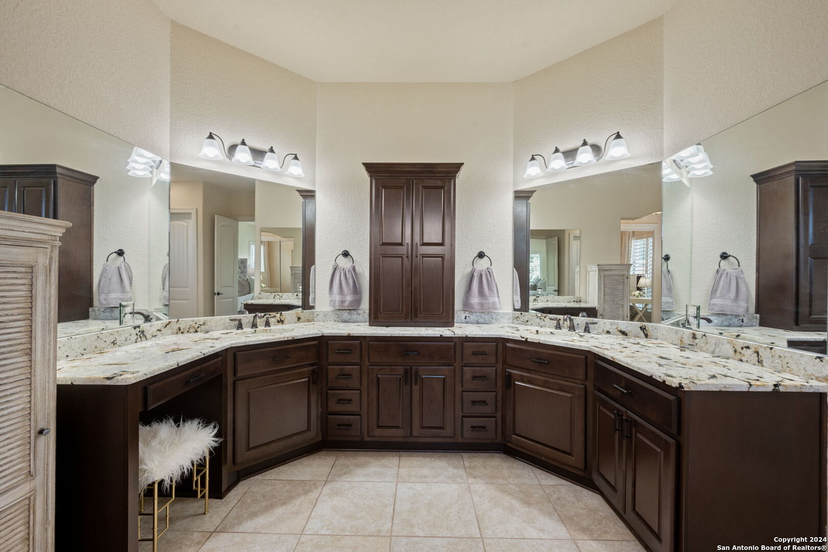 30124 Setterfeld Circle Fair Oaks Ranch TX 78015