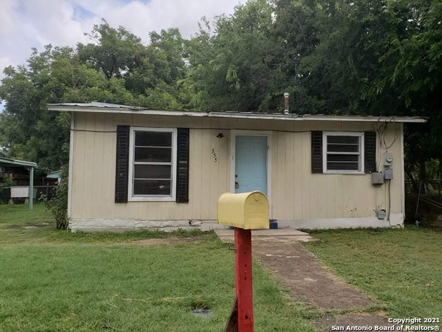 555 Newton Avenue Seguin TX 78155
