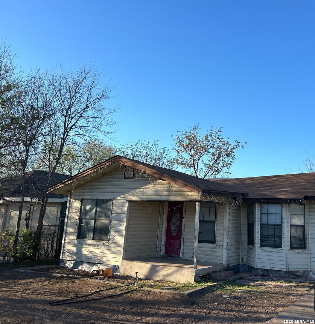 3719 W Travis Street San Antonio TX 78207