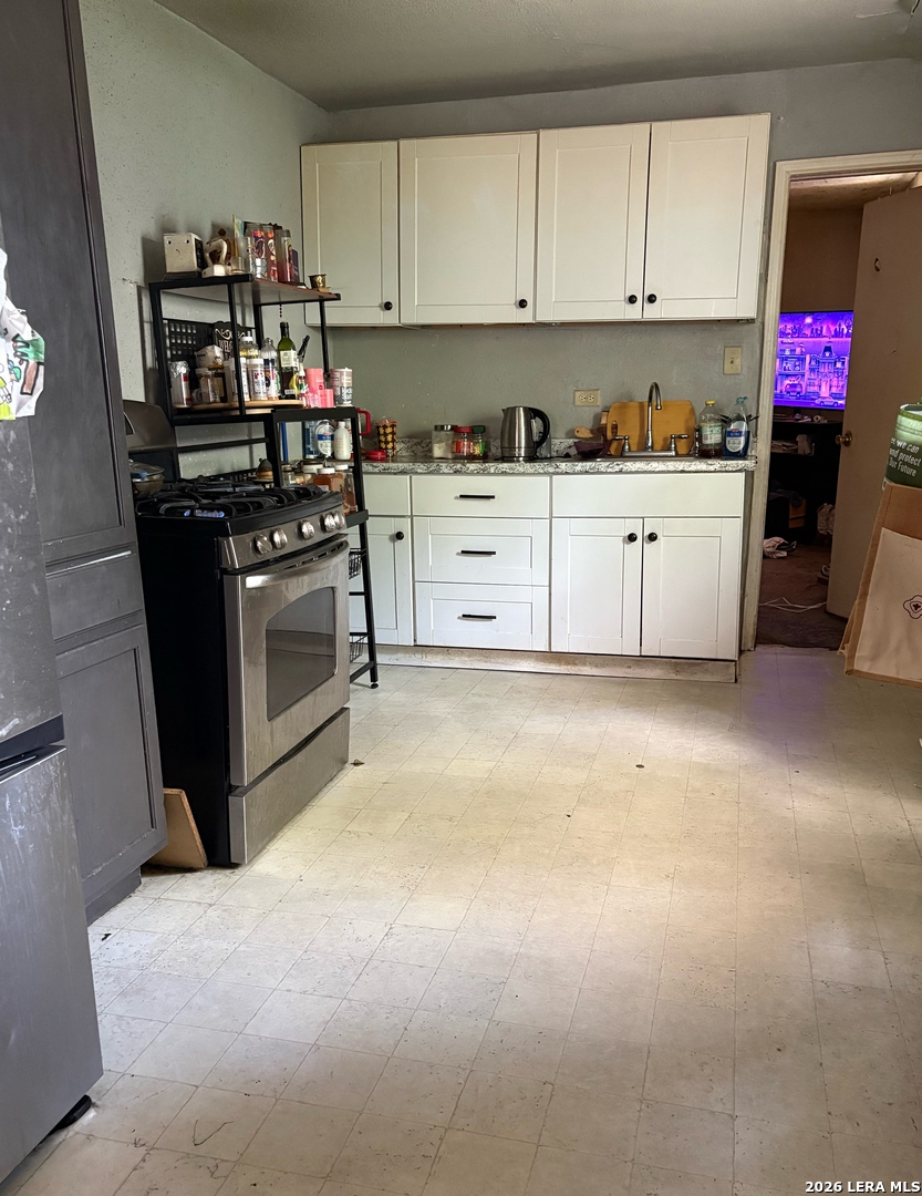 3719 W Travis Street San Antonio TX 78207