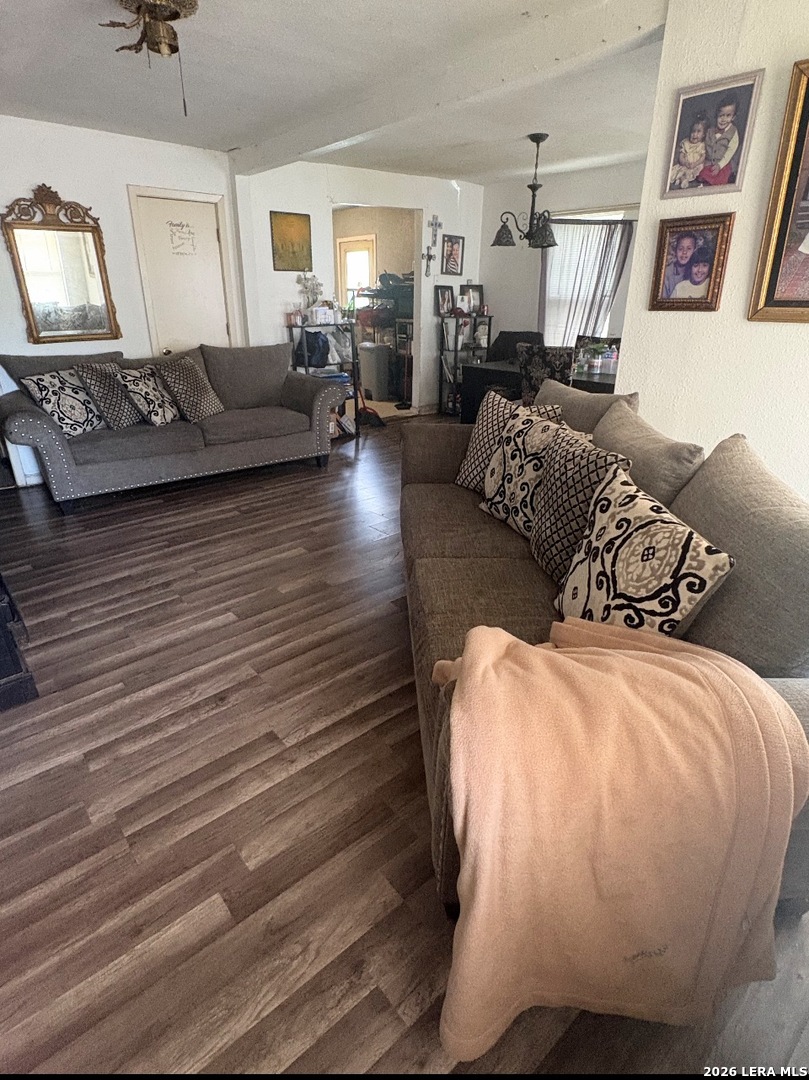 3719 W Travis Street San Antonio TX 78207