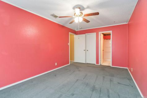 423 Rosa Verde San Antonio TX 78207