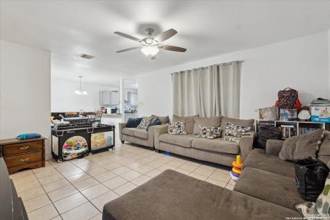 6839 Neston Drive San Antonio TX 78239
