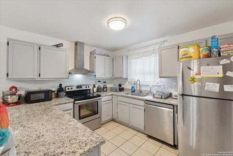 6839 Neston Drive San Antonio TX 78239