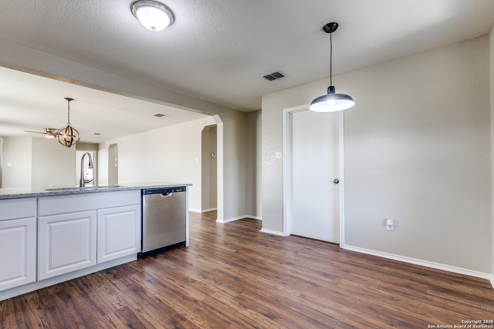8535 Silver Brush San Antonio TX 78254