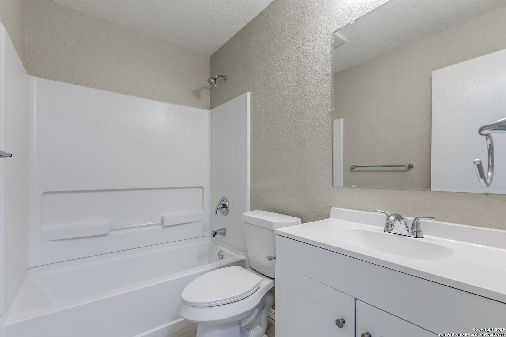 8535 Silver Brush San Antonio TX 78254