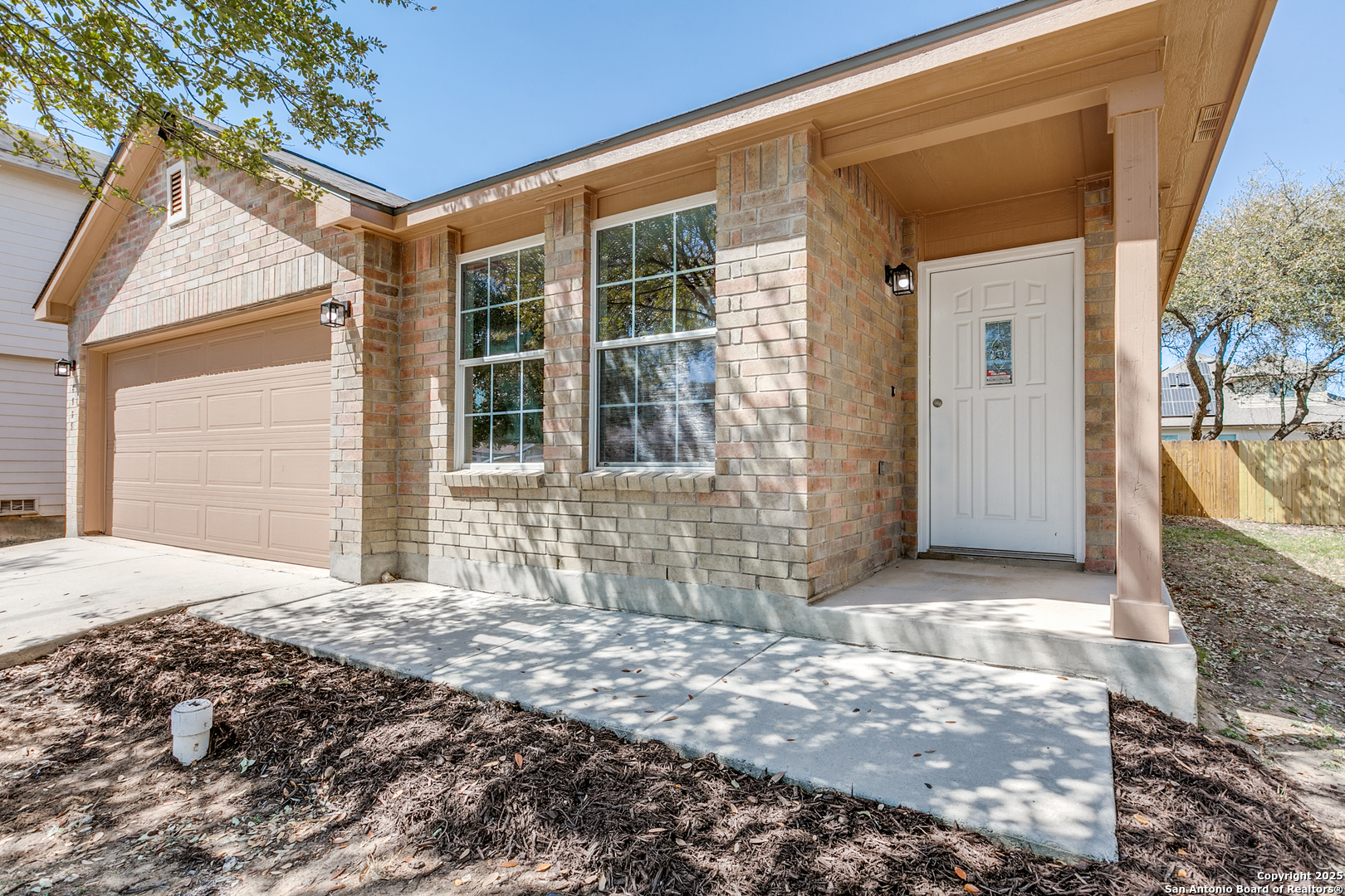 8535 Silver Brush San Antonio TX 78254