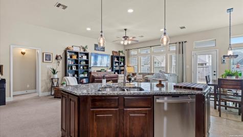 2137 Pioneer Pass Seguin TX 78155