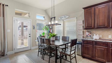 2137 Pioneer Pass Seguin TX 78155